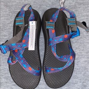 Youth Size 6 Chacos